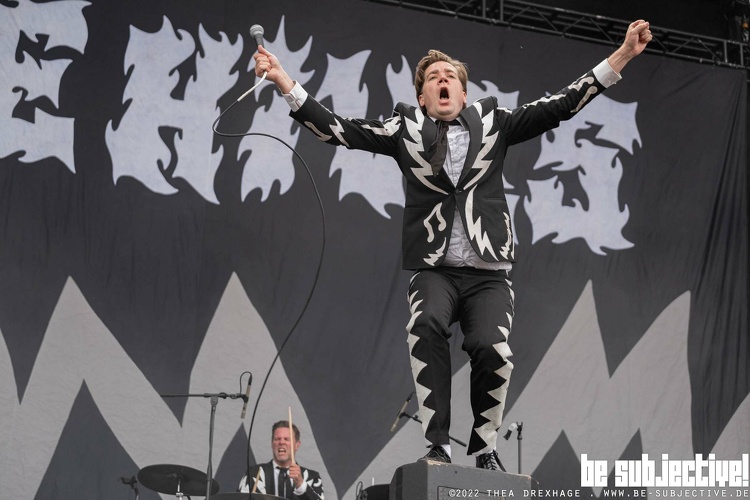 20220619 TheHives 6985 bs TheaDrexhage