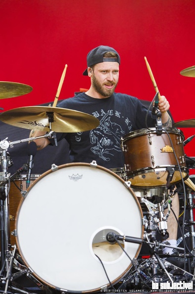 20150609_WhileSheSleeps_009.jpg