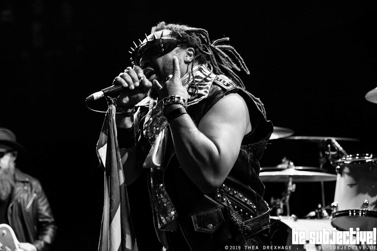 20191202 Skindred 15 bs TheaDrexhage