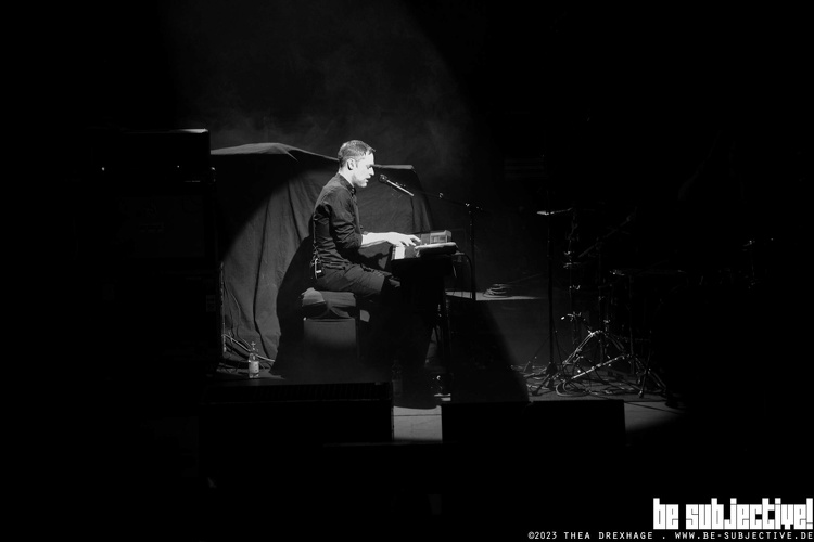 20231102 AdamAngst bs TheaDrexhage5654