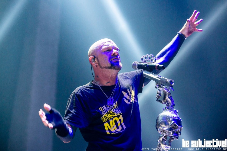 20240603 FiveFingerDeathPunch 27 bs TorstenGadegast